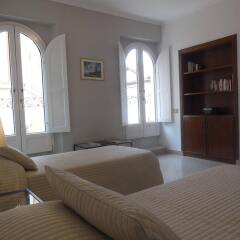 Отель Italy Rents Spanish Steps Италия, Рим - отзывы, цены и фото номеров - забронировать отель Italy Rents Spanish Steps онлайн комната для гостей фото 2
