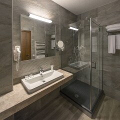 Hot Springs Medical and Spa Hotel ванная фото 2