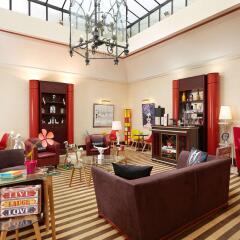 Отель Hôtel Waldorf Trocadéro развлечения