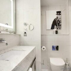 Отель Hilton London Angel Islington ванная