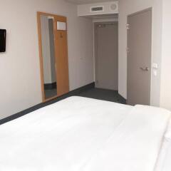Отель B&B Hotel Wrocław Centrum Польша, Вроцлав - 1 отзыв об отеле, цены и фото номеров - забронировать отель B&B Hotel Wrocław Centrum онлайн удобства в номере