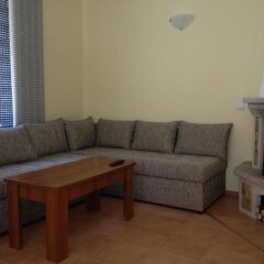 Отель Ski Apartment in Castle Complex Болгария, Пампорово - отзывы, цены и фото номеров - забронировать отель Ski Apartment in Castle Complex онлайн комната для гостей фото 4