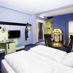 25hours Hotel The Trip комната для гостей фото 2