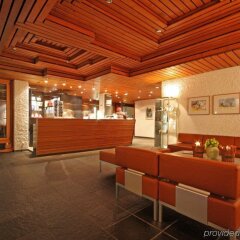 Отель Hauser Swiss Quality Hotel Швейцария, Санкт-Мориц - отзывы, цены и фото номеров - забронировать отель Hauser Swiss Quality Hotel онлайн гостиничный бар