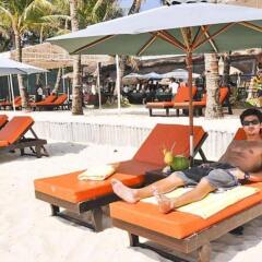 Отель Paradise Garden Resort Hotel & Convention Center Филиппины, остров Боракай - отзывы, цены и фото номеров - забронировать отель Paradise Garden Resort Hotel & Convention Center онлайн пляж фото 2