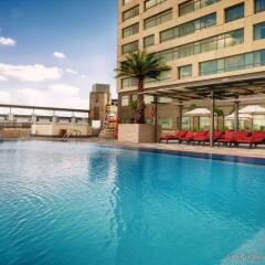 Отель Swissotel Living Al Ghurair Dubai бассейн