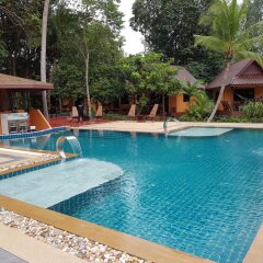 Отель Sayang Beach Resort Koh Lanta Таиланд, Ланта - 1 отзыв об отеле, цены и фото номеров - забронировать отель Sayang Beach Resort Koh Lanta онлайн бассейн