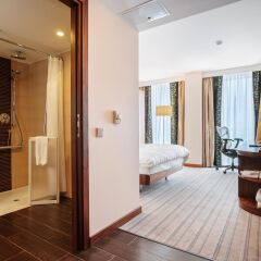 Гостиница Hilton Garden Inn Краснодар (Хилтон Гарден Инн Краснодар) бассейн