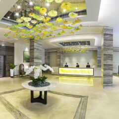 Belmont Hotel Manila интерьер отеля