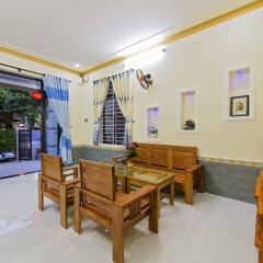 Отель Bougain Villeas Homestay интерьер отеля
