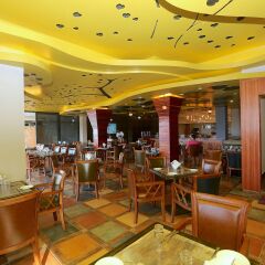 Отель Kaani Grand Seaview питание