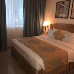 Отель Golden Tulip Sharjah ОАЭ, Шарджа - 1 отзыв об отеле, цены и фото номеров - забронировать отель Golden Tulip Sharjah онлайн комната для гостей