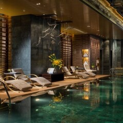 Four Seasons Hotel Shanghai at Pudong бассейн