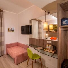 Hotel Villa Grazioli сейф в номере