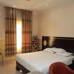 Carat 24 Business Hotel and Suites LTD комната для гостей