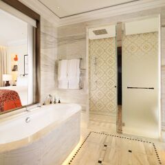 Отель The Savoy Великобритания, Лондон - отзывы, цены и фото номеров - забронировать отель The Savoy онлайн ванная фото 2