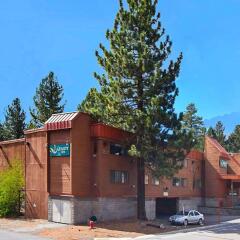 Отель Quality Inn Mammoth Маммот-Лейкс парковка