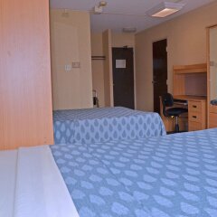 Отель Chestnut Residence and Conference Centre - University of Toronto удобства в номере