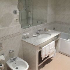 Hotel Ambasciatori ванная