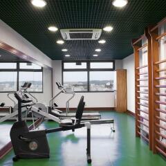 Отель Holiday Inn Lisbon фитнесс-зал фото 2