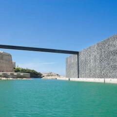 Отель Mercure Marseille Centre Vieux Port пляж