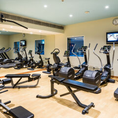Отель Holiday Inn Express Dubai, Internet City фитнесс-зал фото 2