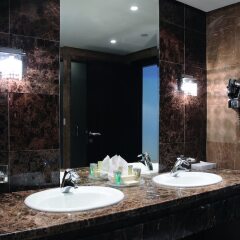 Anwar Al Madinah Movenpick Hotel ванная