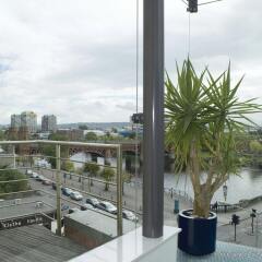 Отель Holiday Inn Express City Centre Riverside Глазго балкон