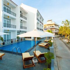 Отель Riverside White House Villa бассейн фото 2