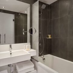 Отель Hyatt Regency Paris Etoile ванная фото 2