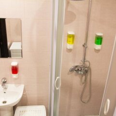 Гостиница Hostel Krasnogorskiy B R в Красногорске отзывы, цены и фото номеров - забронировать гостиницу Hostel Krasnogorskiy B R онлайн Красногорск ванная фото 2