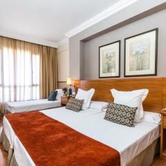 Отель Leonardo Hotel Granada Испания, Гранада - отзывы, цены и фото номеров - забронировать отель Leonardo Hotel Granada онлайн комната для гостей фото 2