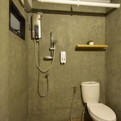 The Chatbox Silom Hostel Бангкок ванная