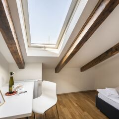 Апартаменты Hybernska Apartments комната для гостей фото 5