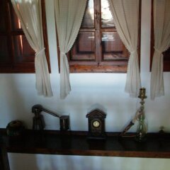 Отель Hadji Neikovi Guest Houses интерьер отеля