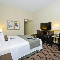Отель Best Western Plus Travel Hotel Toronto Airport Канада, Торонто - отзывы, цены и фото номеров - забронировать отель Best Western Plus Travel Hotel Toronto Airport онлайн удобства в номере