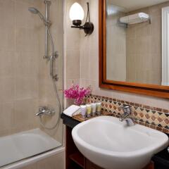 Отель Movenpick Resort & Residences Aqaba ванная