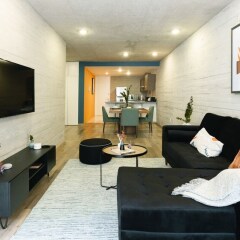 Отель Huge and Incredible 2BR 2BA Apt. in the Heart of La Condesa Мехико фото 16
