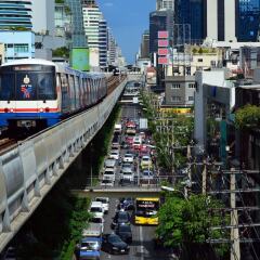 Отель Citrus Suites Sukhumvit 6 By Compass Hospitality Бангкок фото 2