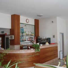 Отель Albergo B&b Serafini Римини гостиничный бар