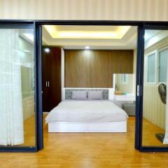 Апартаменты Sunrise Ocean View Apartment Номер Делюкс с различными типами кроватей фото 9