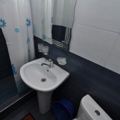 Гостиница Guest house on Terskaya 139 в Анапе отзывы, цены и фото номеров - забронировать гостиницу Guest house on Terskaya 139 онлайн Анапа ванная фото 2