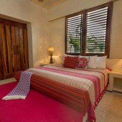 Отель Las Palmas Luxury Villas Мексика, Коакоюл - отзывы, цены и фото номеров - забронировать отель Las Palmas Luxury Villas онлайн комната для гостей фото 5