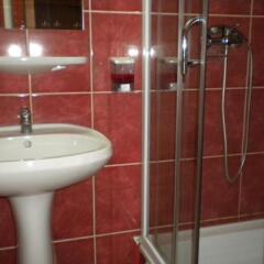 Decebal in Brasov, Romania from 44$, photos, reviews - zenhotels.com bathroom