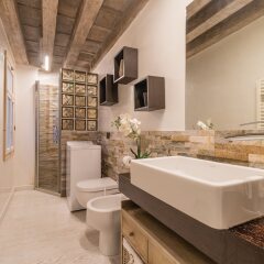 Отель San Polo 2140 In The Heart Of Venice Италия, Венеция - отзывы, цены и фото номеров - забронировать отель San Polo 2140 In The Heart Of Venice онлайн ванная