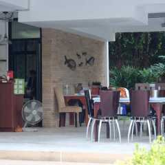 Отель Khung Wimarn Beach Home питание