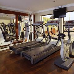Отель Le Meridien Ogeyi Place фитнесс-зал фото 4
