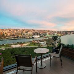 Movenpick Hotel Istanbul Golden Horn Турция, Стамбул - отзывы, цены и фото номеров - забронировать отель Movenpick Hotel Istanbul Golden Horn онлайн приотельная территория фото 2