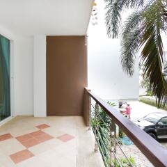 Отель KM Condo Seaside балкон