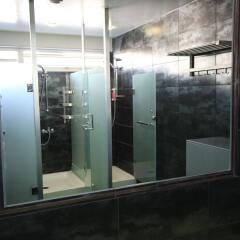 Отель Pambos Napa Rocks Hotel - Adults Only Кипр, Айя-Напа - 13 отзывов об отеле, цены и фото номеров - забронировать отель Pambos Napa Rocks Hotel - Adults Only онлайн ванная